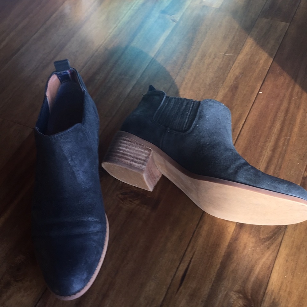 Black suede ankle boots